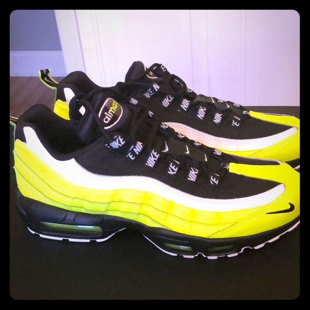 Men’s Nike Airmax